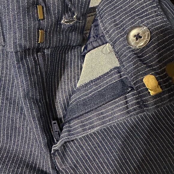 Old Navy Pixie Pants - Picture 8 of 8